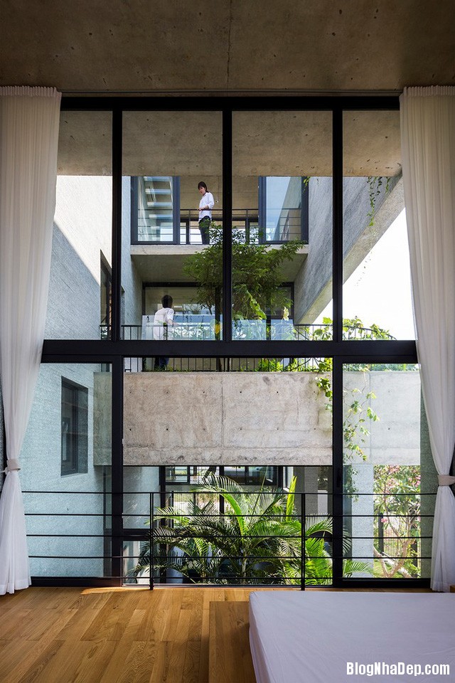 photo 8 1492424266133 Nhà đẹp: Căn nhà xếp hình khối lạ mắt ở Sài Gòn