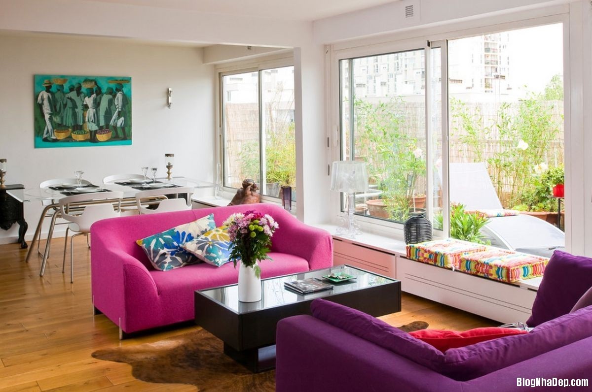 12 Phòng khách ấn tượng với những bộ sofa màu hồng