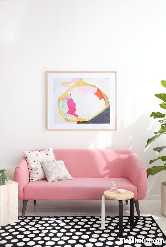 7 Phòng khách ấn tượng với những bộ sofa màu hồng