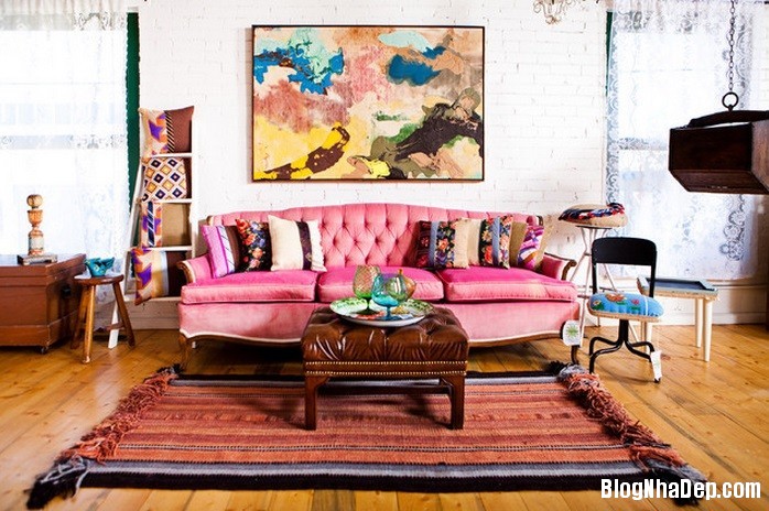 3 Phòng khách ấn tượng với những bộ sofa màu hồng